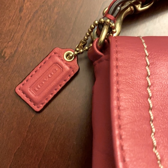 Coach wallet no tags.     #2 - Picture 3 of 13